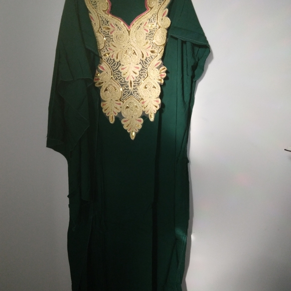 Only Red Gowns left - Picture 10 of 12